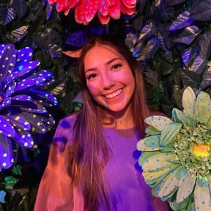 Meet your Posher, Nicole